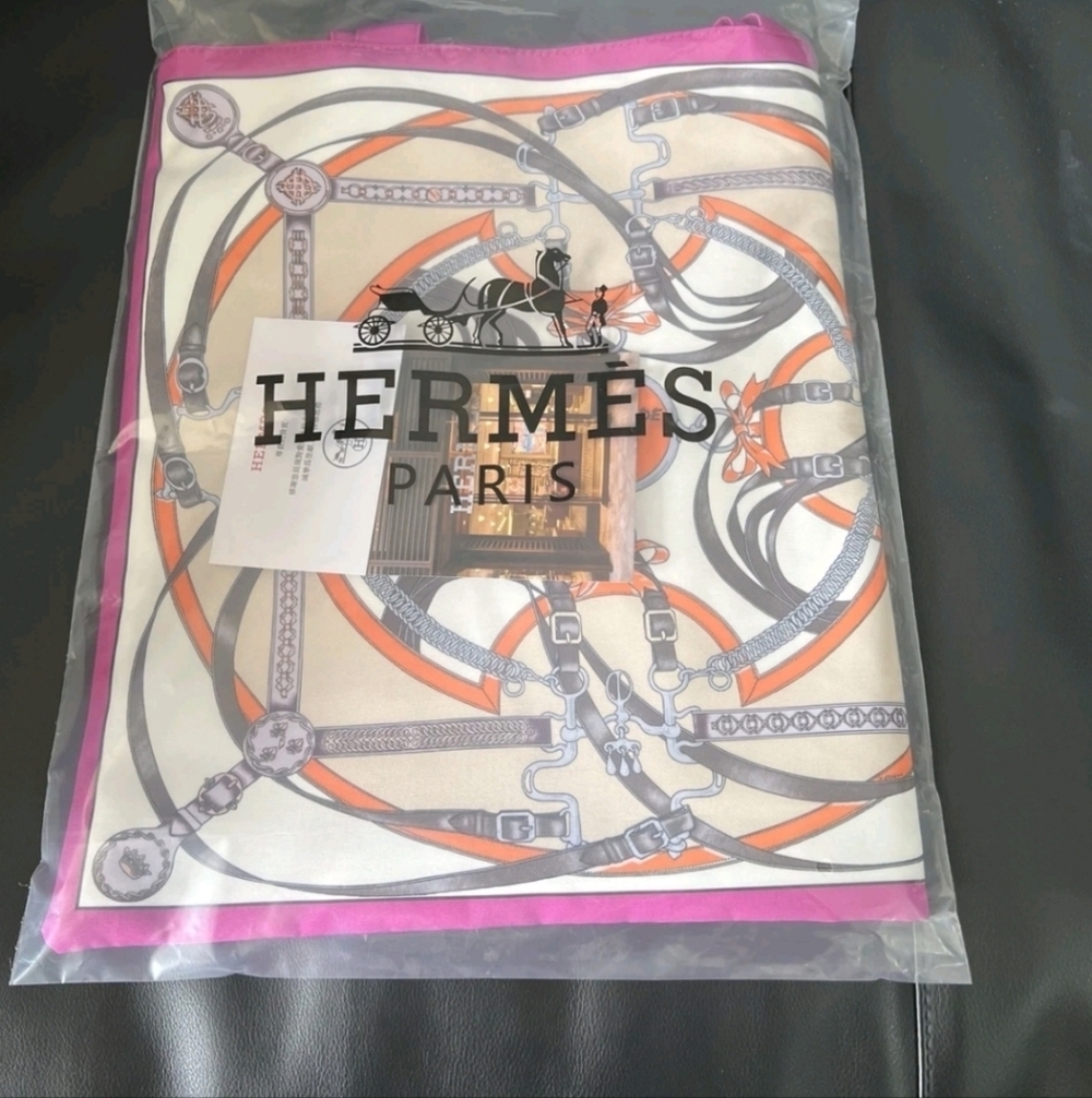 Hermès Scarf Print Tote Bag, Birthday Gift, VIP, New! - Picture 3 of 10